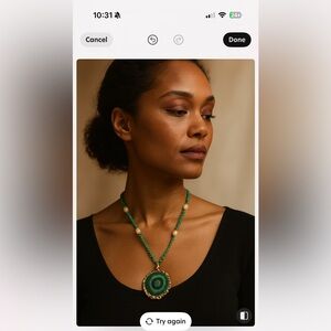 Green Agate pendant with gift box